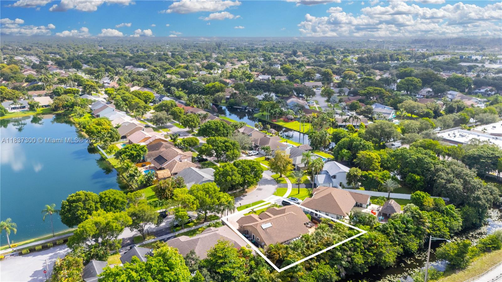 8878 SW 59th St, Cooper City, Florida image 39