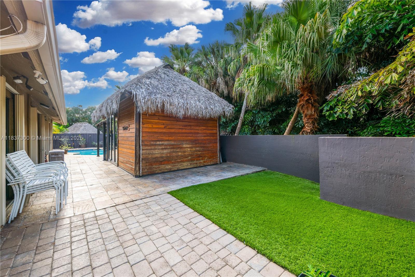 8878 SW 59th St, Cooper City, Florida image 8