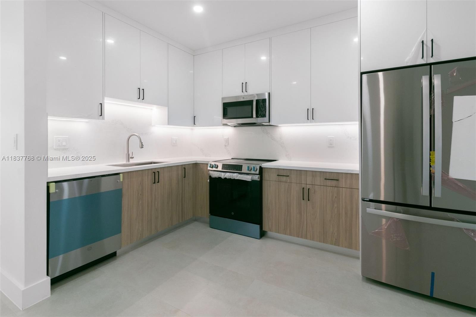 Property photo # 4