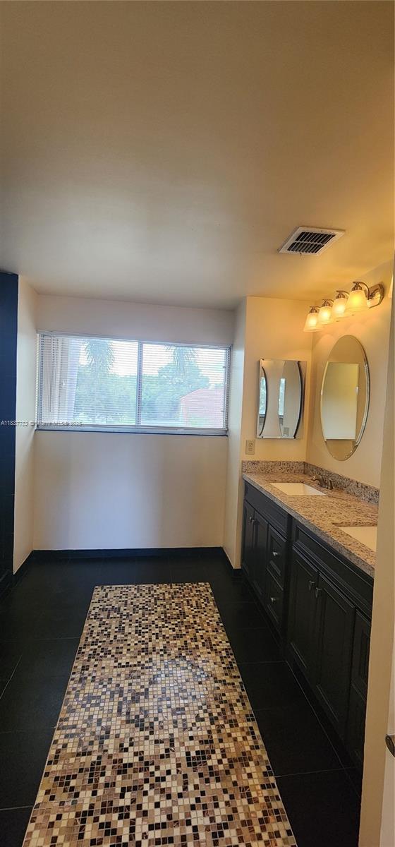 2957 Oak Park Cir, Davie, Florida image 13