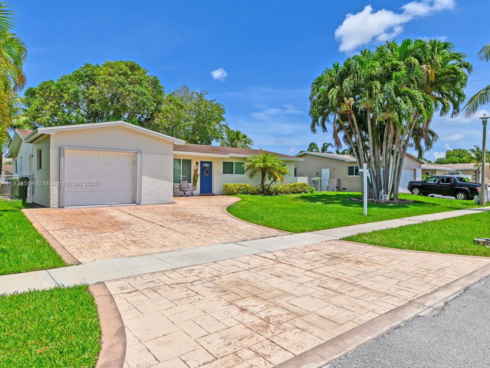 321 NW 93rd Ave, Pembroke Pines, Florida image 1