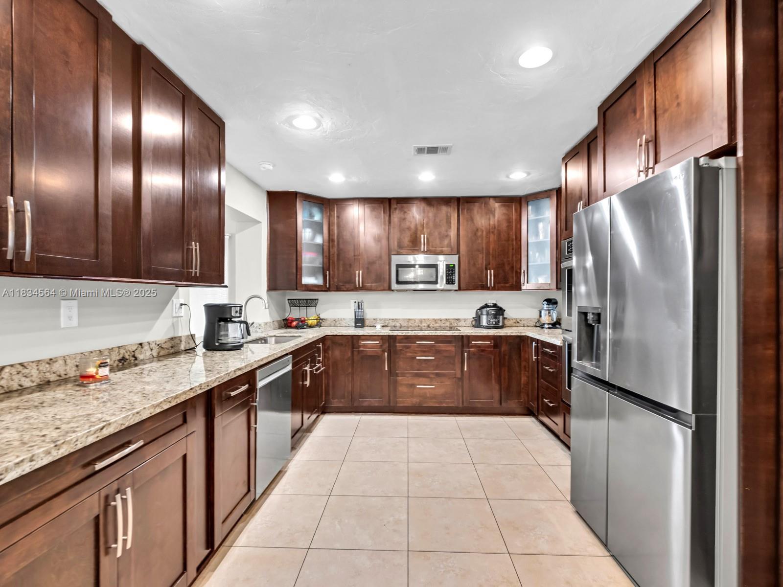 321 NW 93rd Ave, Pembroke Pines, Florida image 10