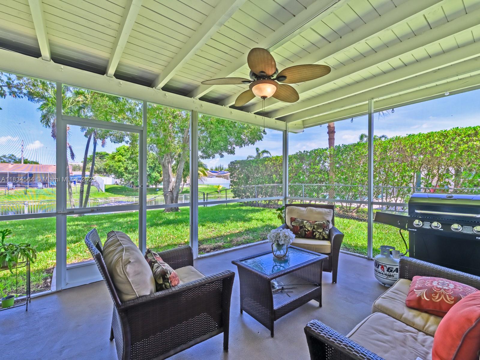 321 NW 93rd Ave, Pembroke Pines, Florida image 25