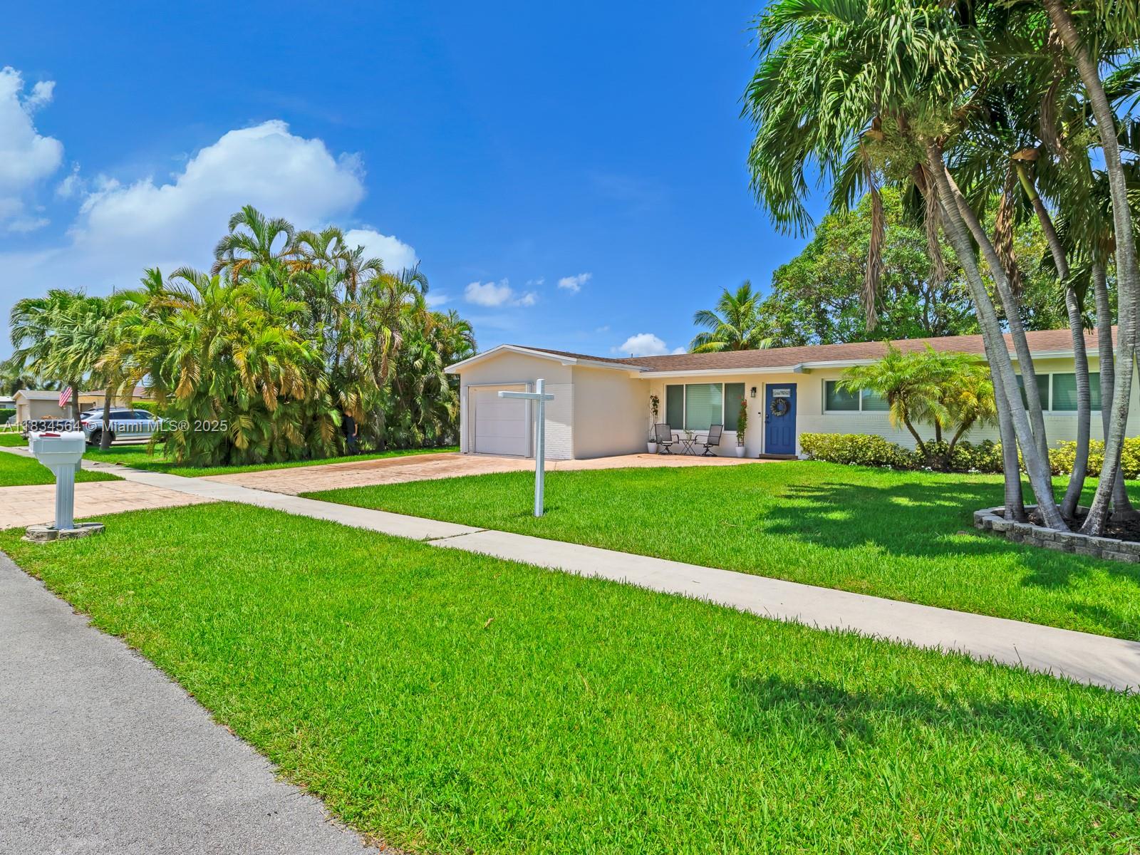 321 NW 93rd Ave, Pembroke Pines, Florida image 3