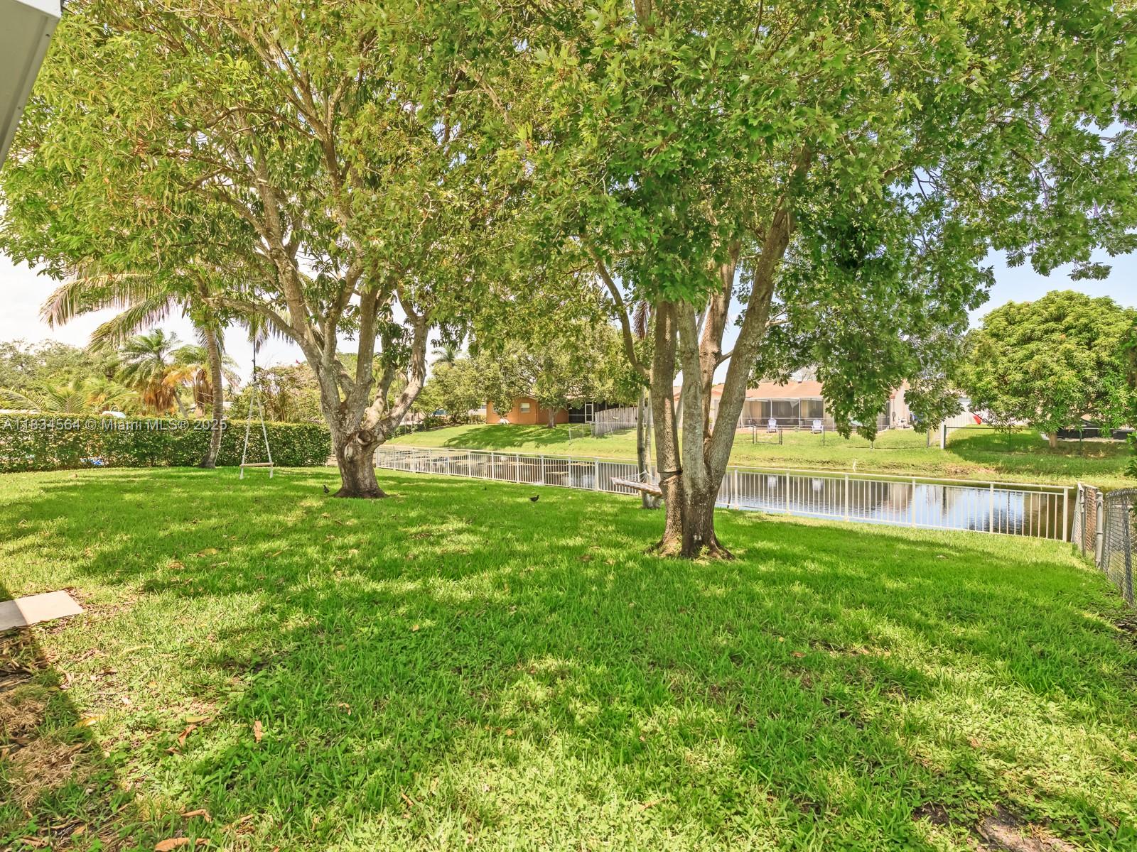 321 NW 93rd Ave, Pembroke Pines, Florida image 31