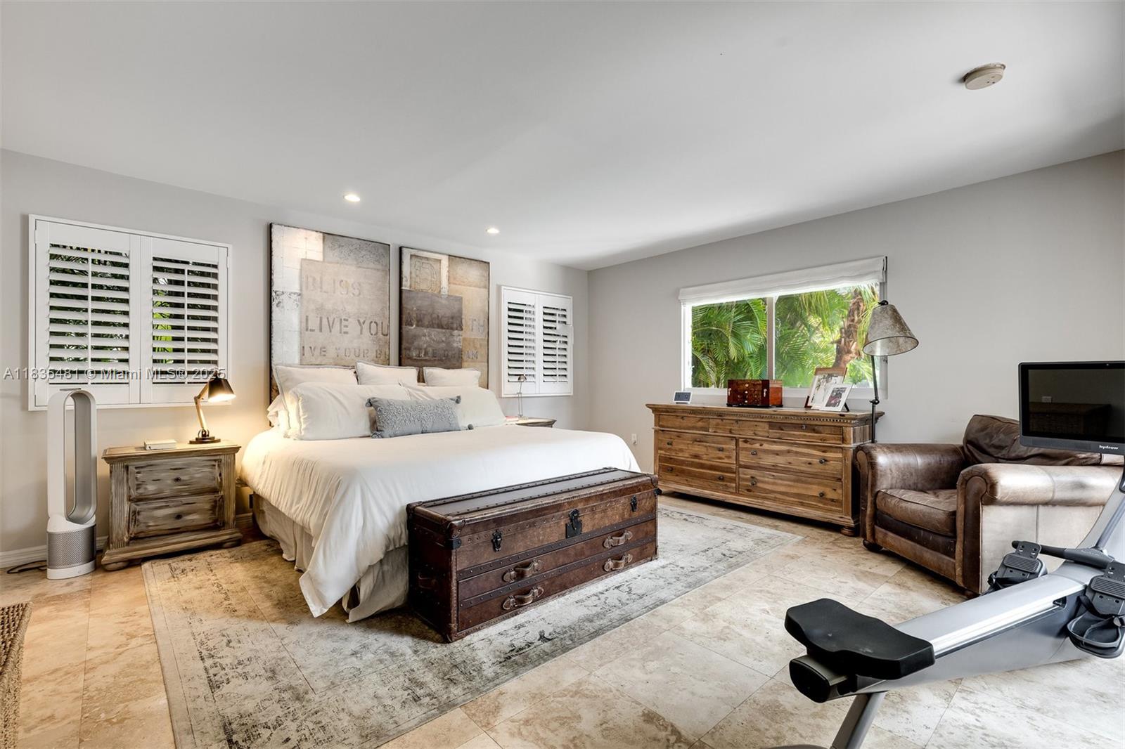 820 SE 9th St, Fort Lauderdale, Florida image 13