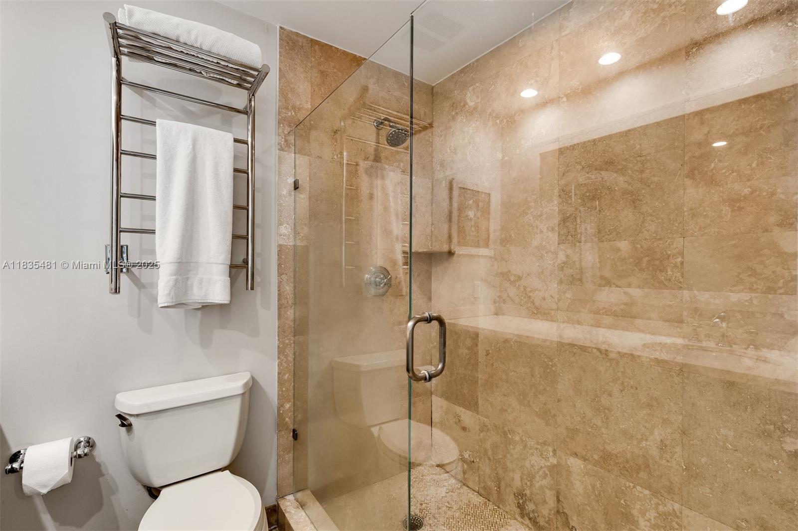 820 SE 9th St, Fort Lauderdale, Florida image 16