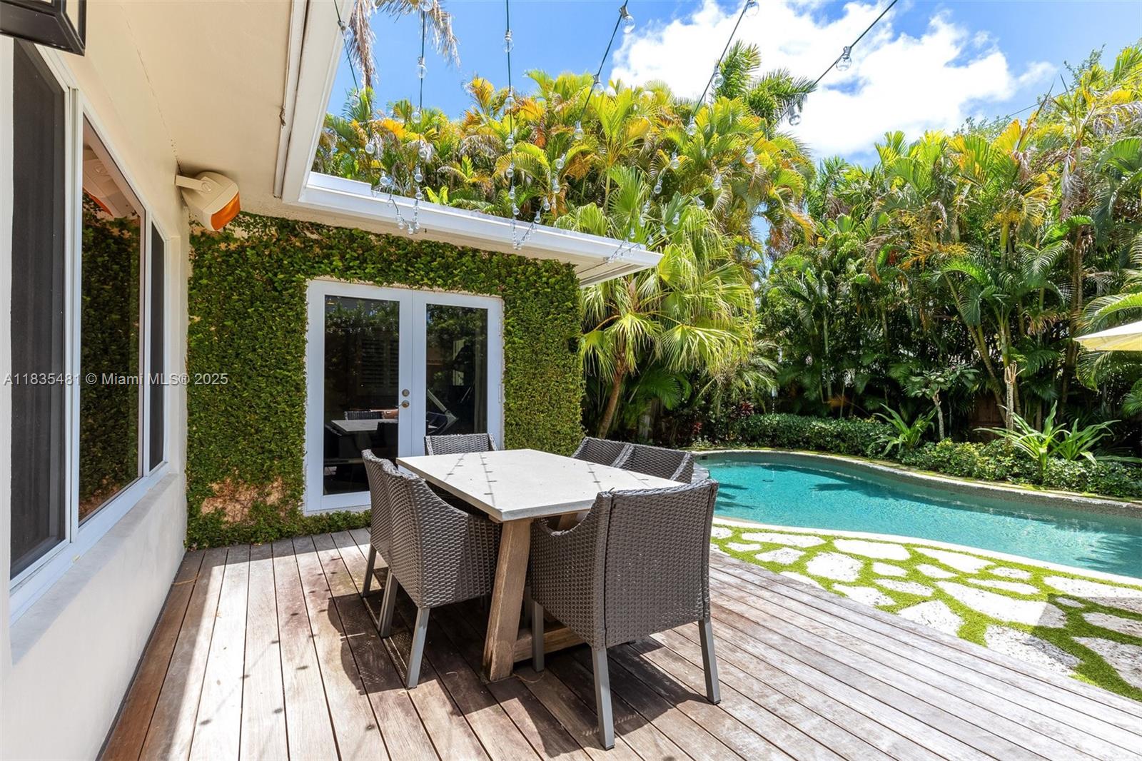 820 SE 9th St, Fort Lauderdale, Florida image 26