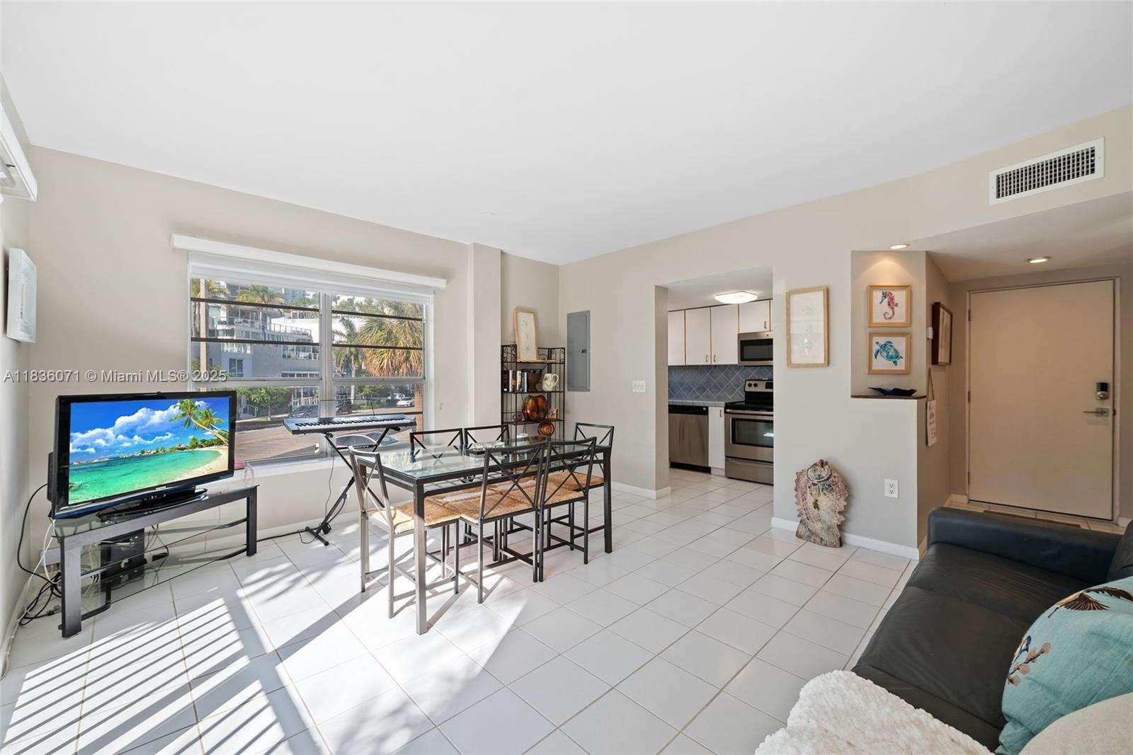 341 N Birch Rd #216, Fort Lauderdale, Florida image 14