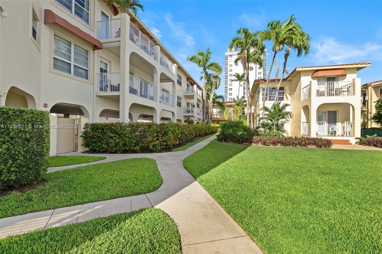 341 N Birch Rd #216, Fort Lauderdale, Florida image 30