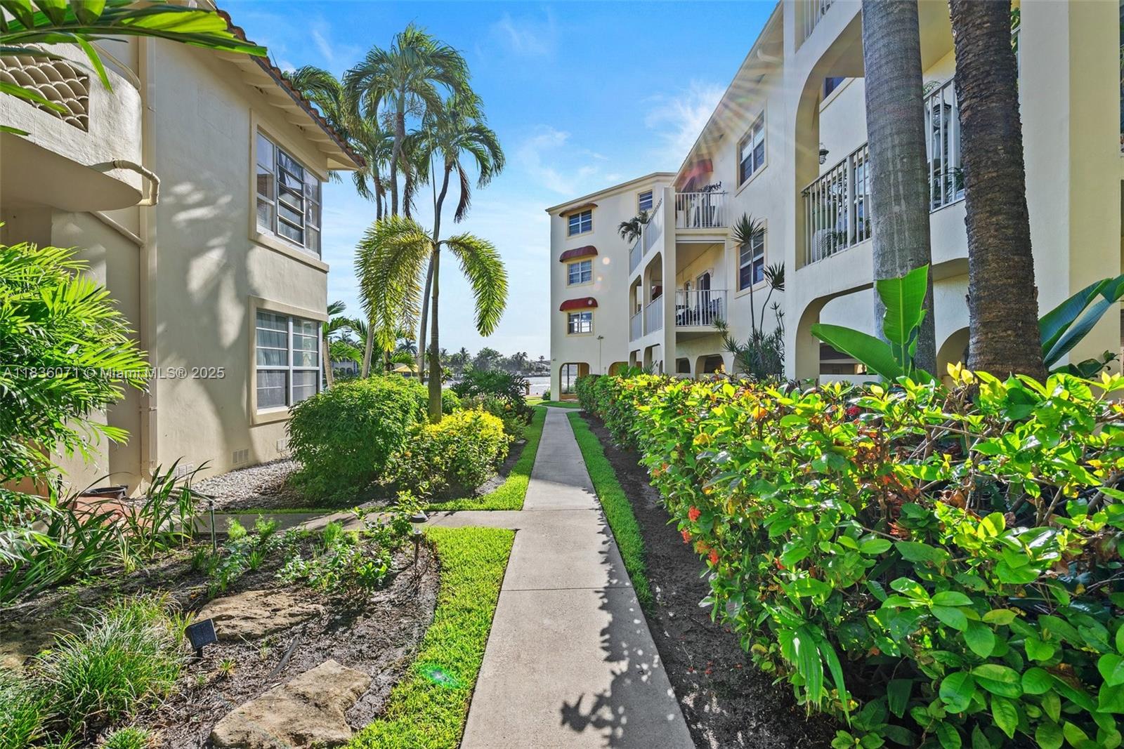 341 N Birch Rd #216, Fort Lauderdale, Florida image 31