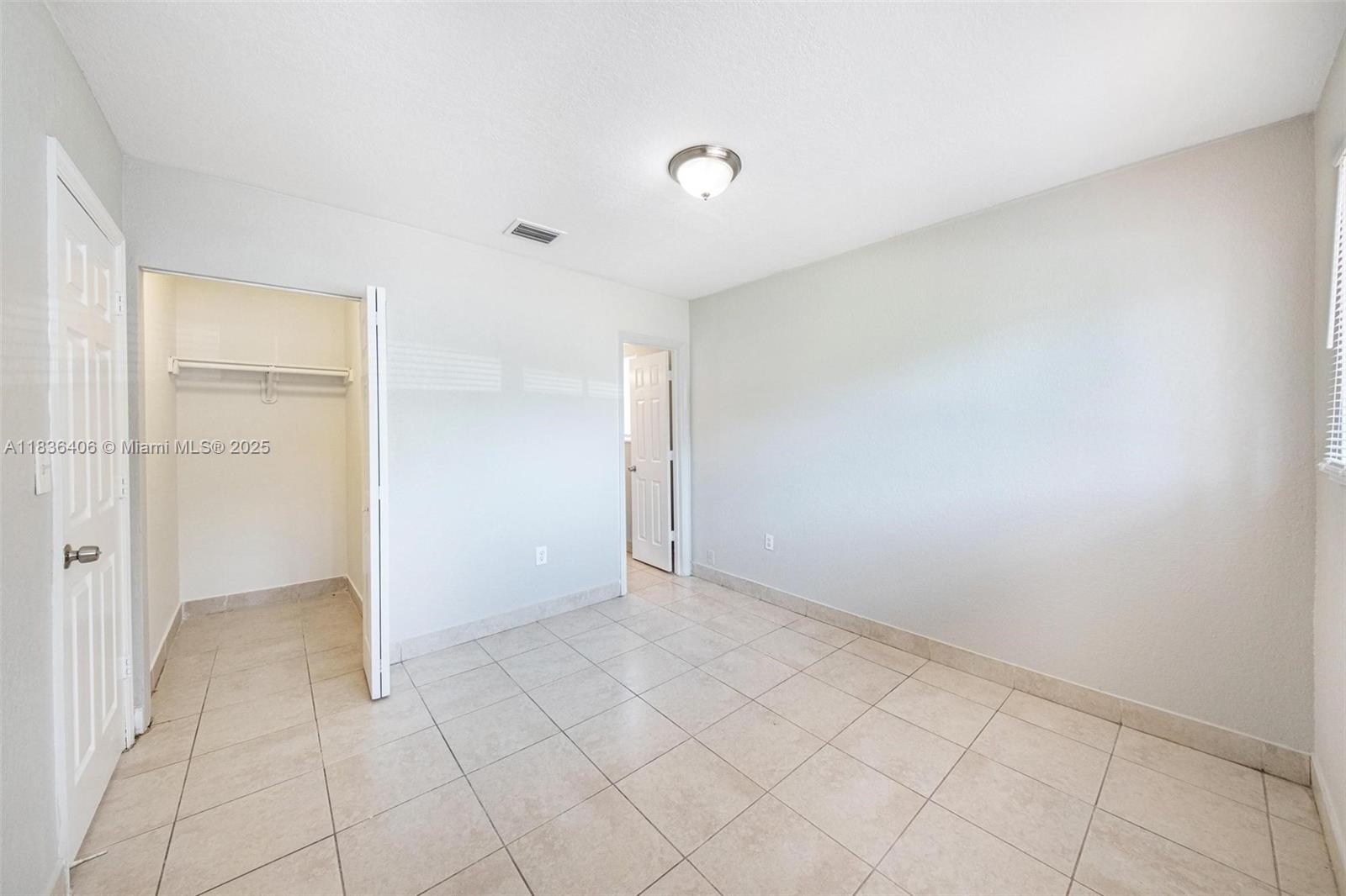 312 SW 2nd Ter, Hallandale Beach, Florida image 12