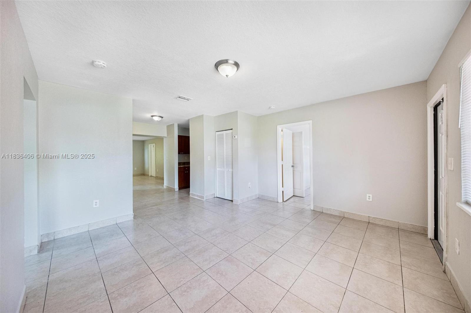312 SW 2nd Ter, Hallandale Beach, Florida image 14