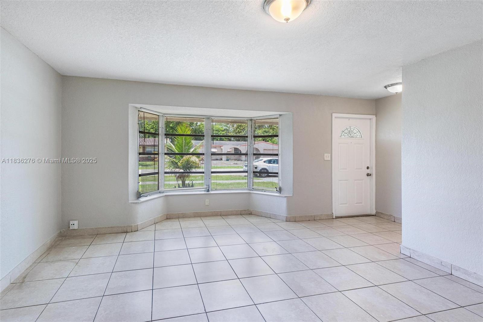 2660 NW 43rd Ter, Lauderhill, Florida image 3