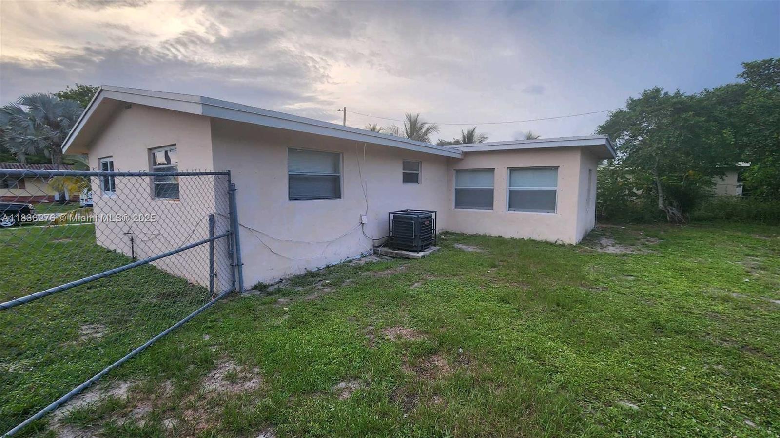 2660 NW 43rd Ter, Lauderhill, Florida image 5