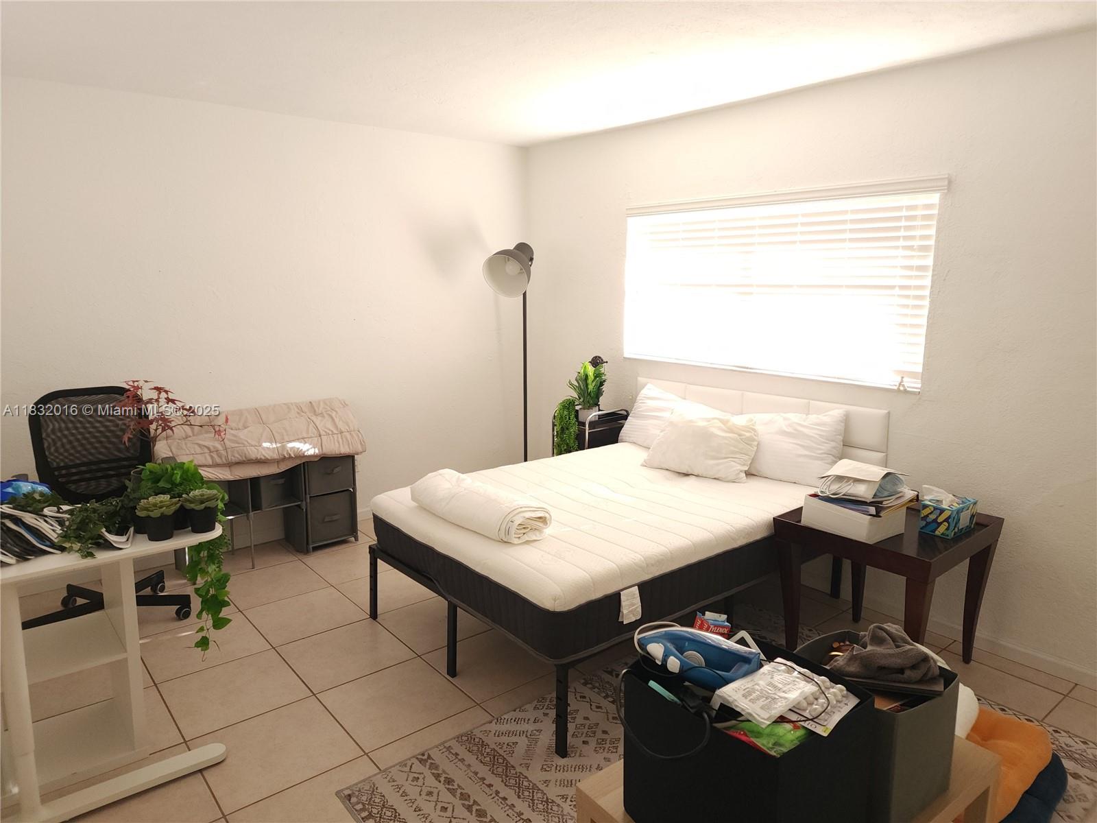 Residential, Pinecrest, Florida image 5