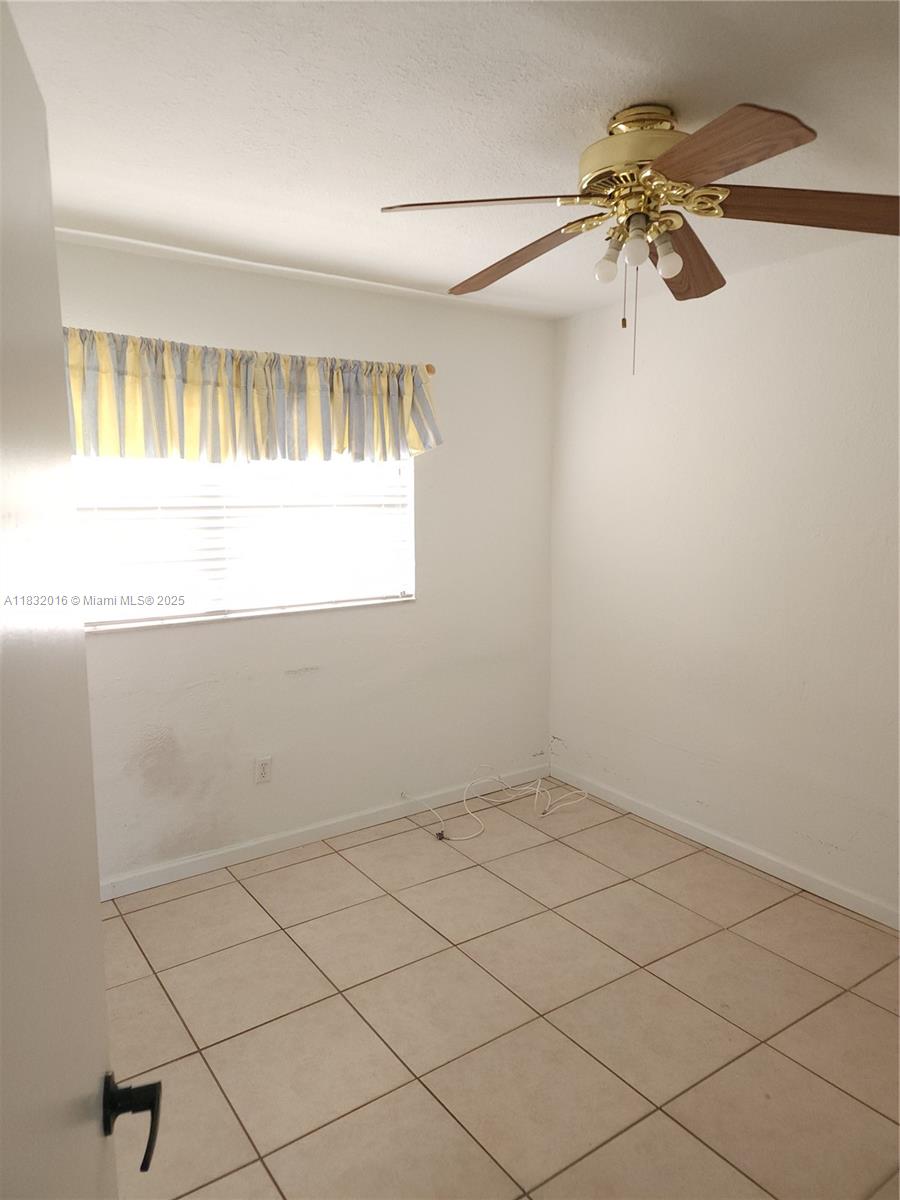 Residential, Pinecrest, Florida image 7