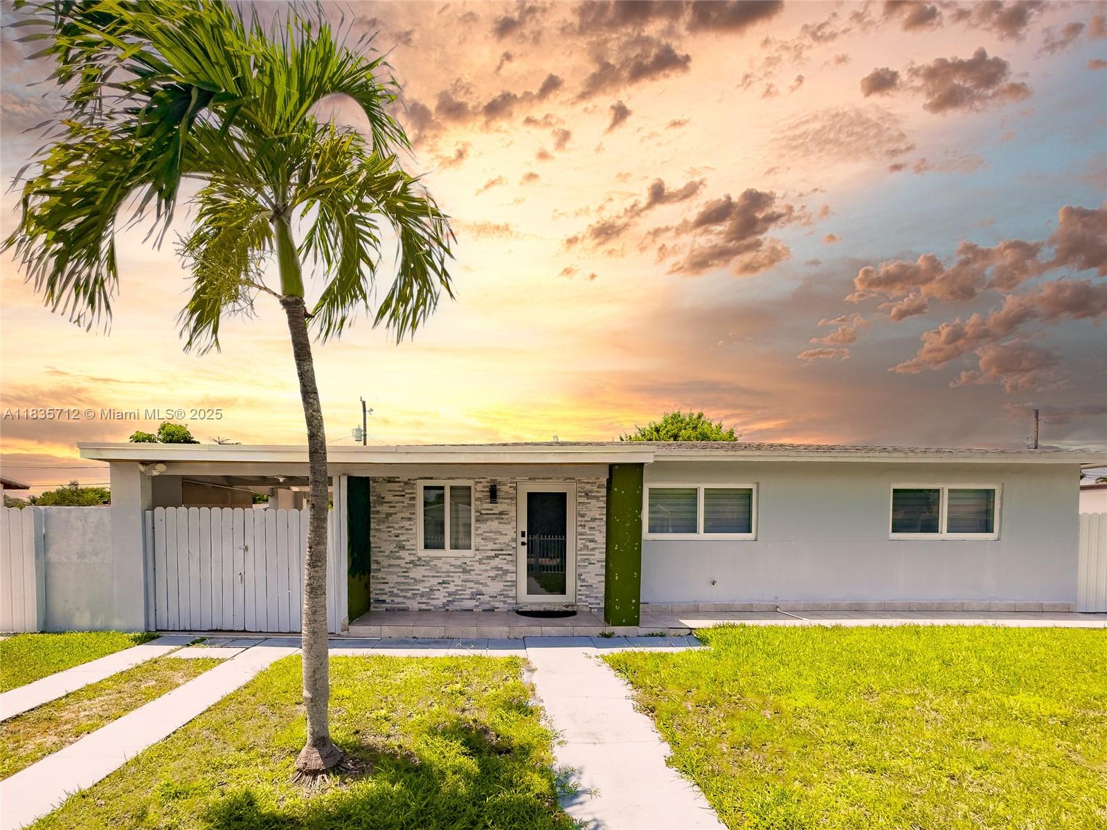 9915 Nicaragua Dr, Cutler Bay, Florida image 2