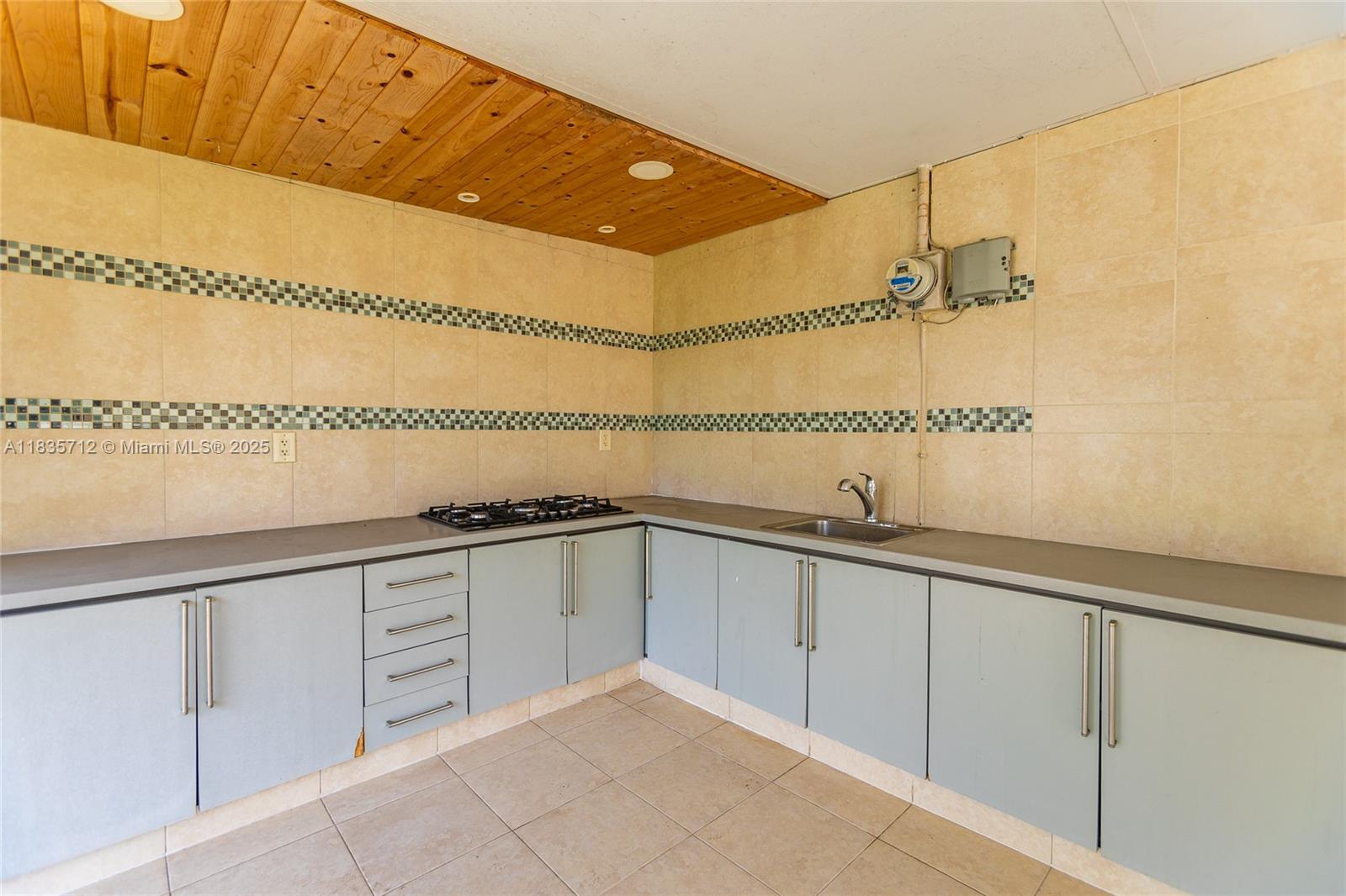 9915 Nicaragua Dr, Cutler Bay, Florida image 49