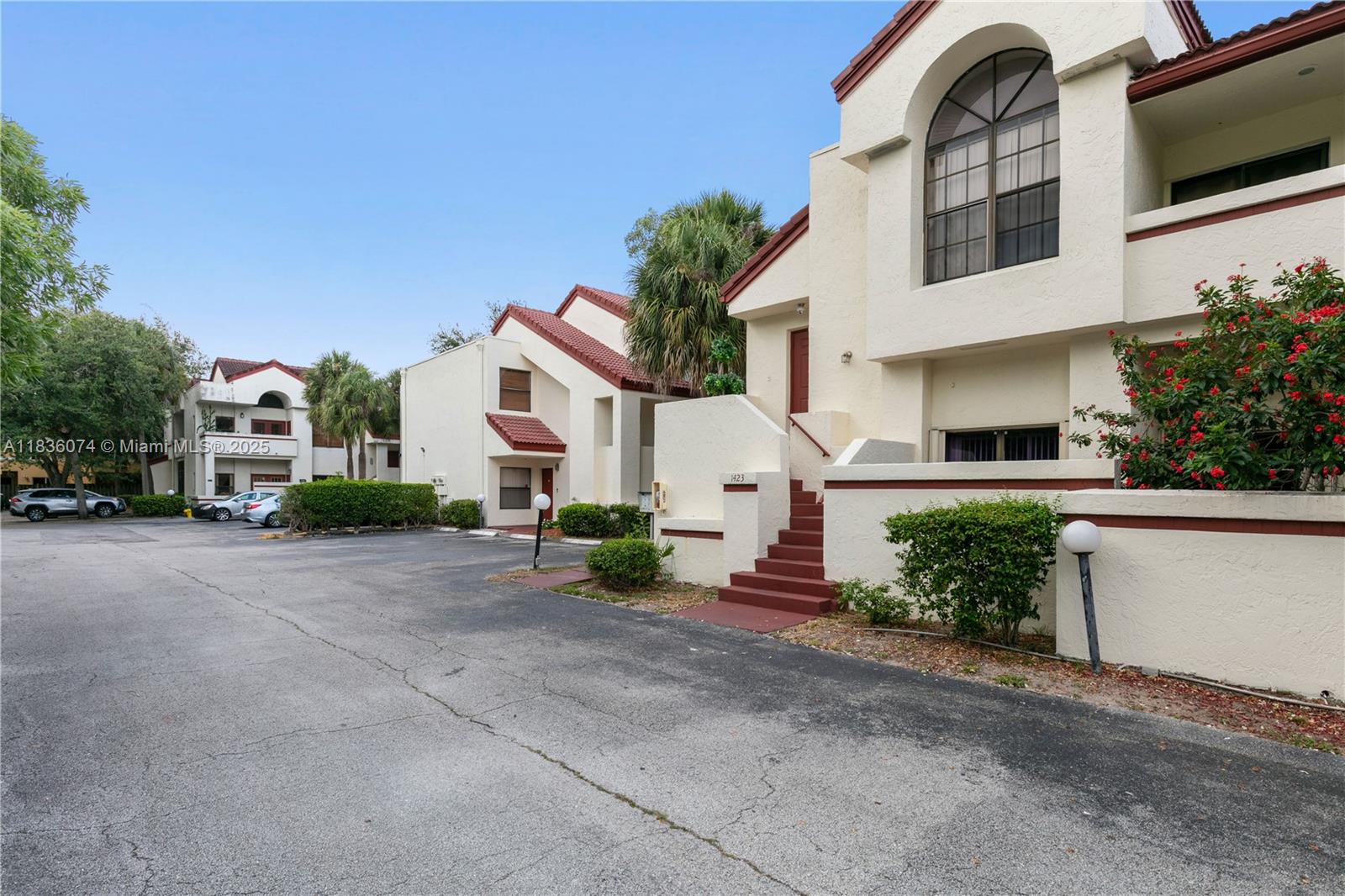 Property photo # 4