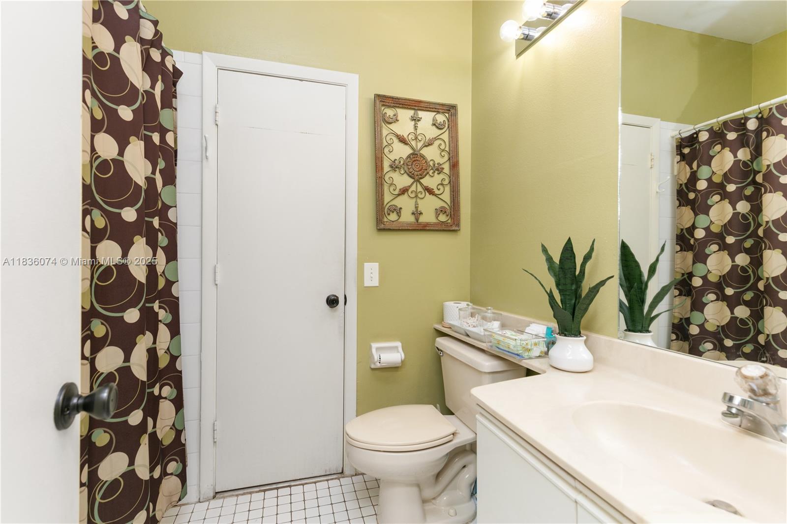 Property photo # 8