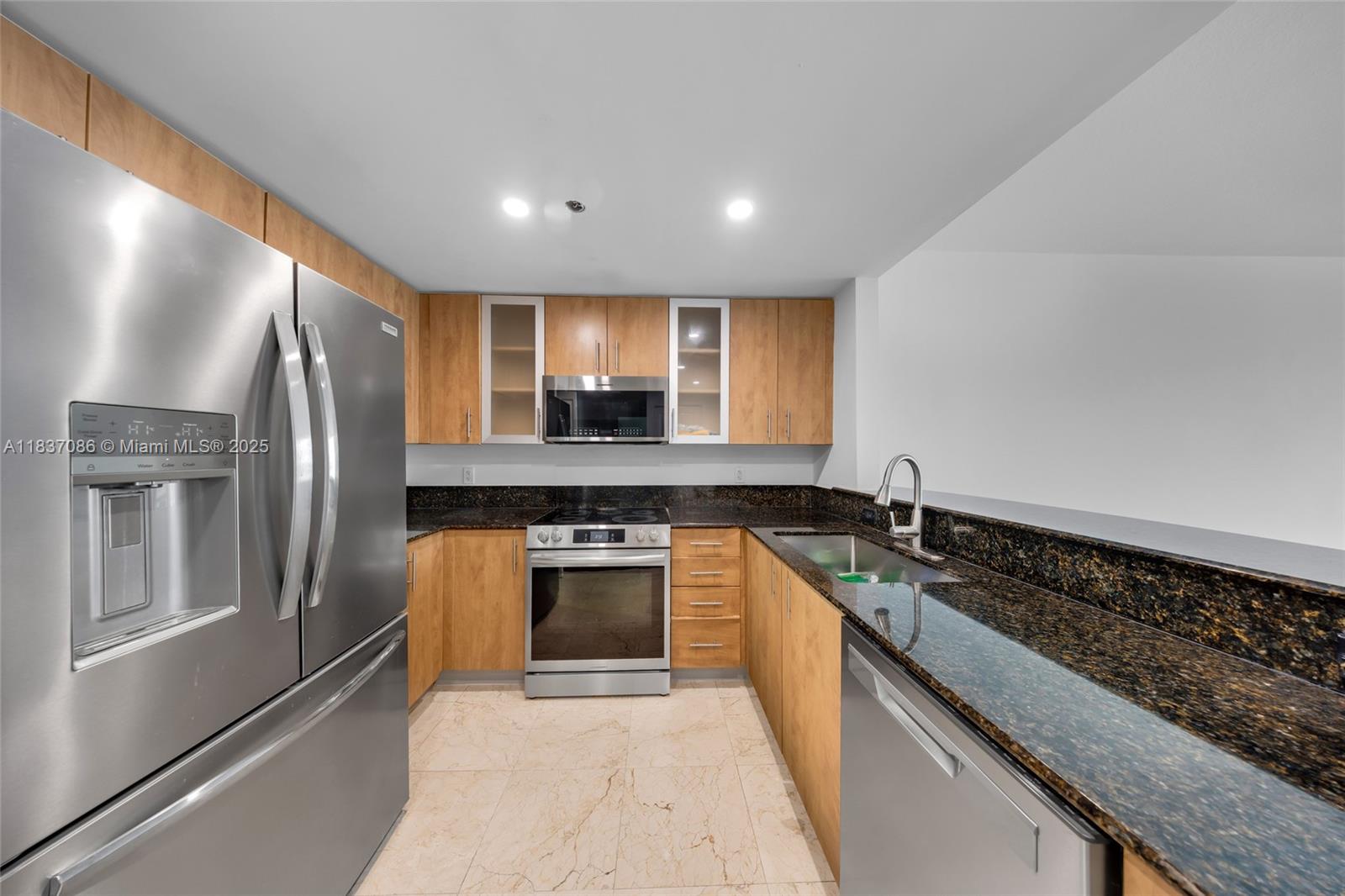 Property photo # 9