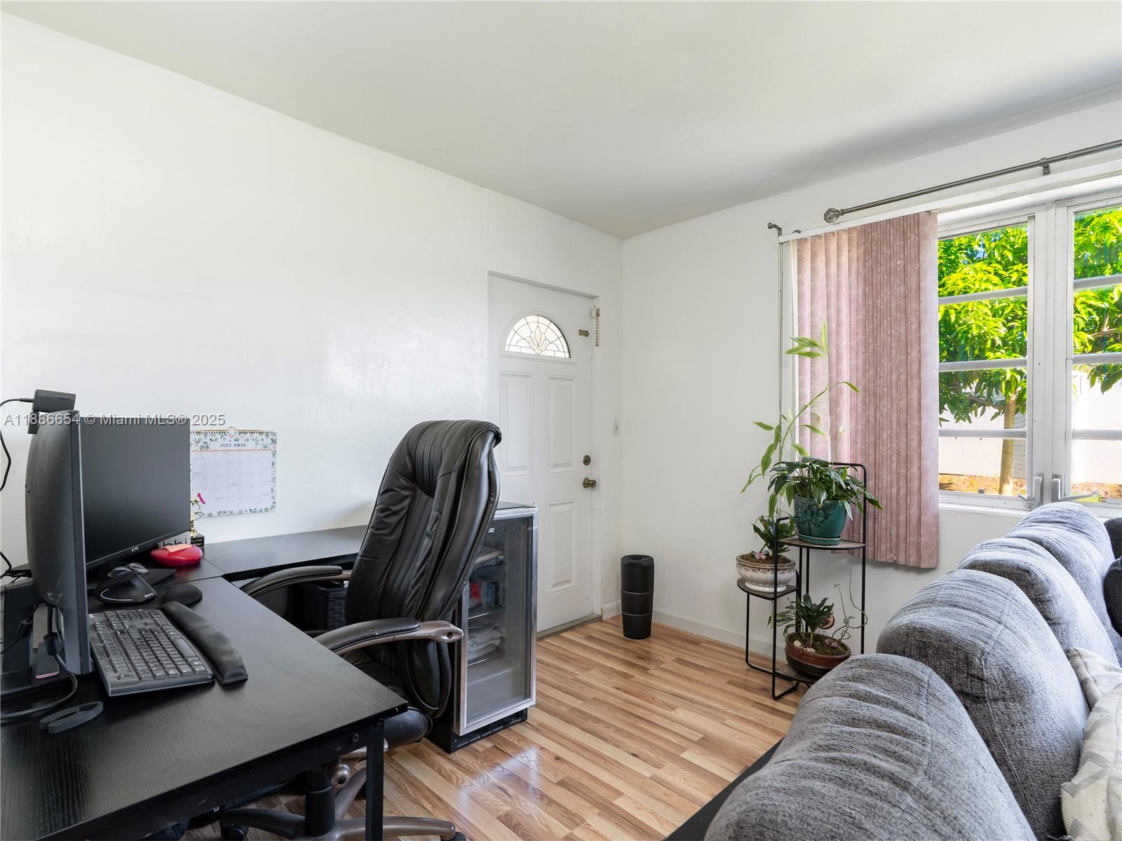 6530 Tyler St, Hollywood, Florida image 12