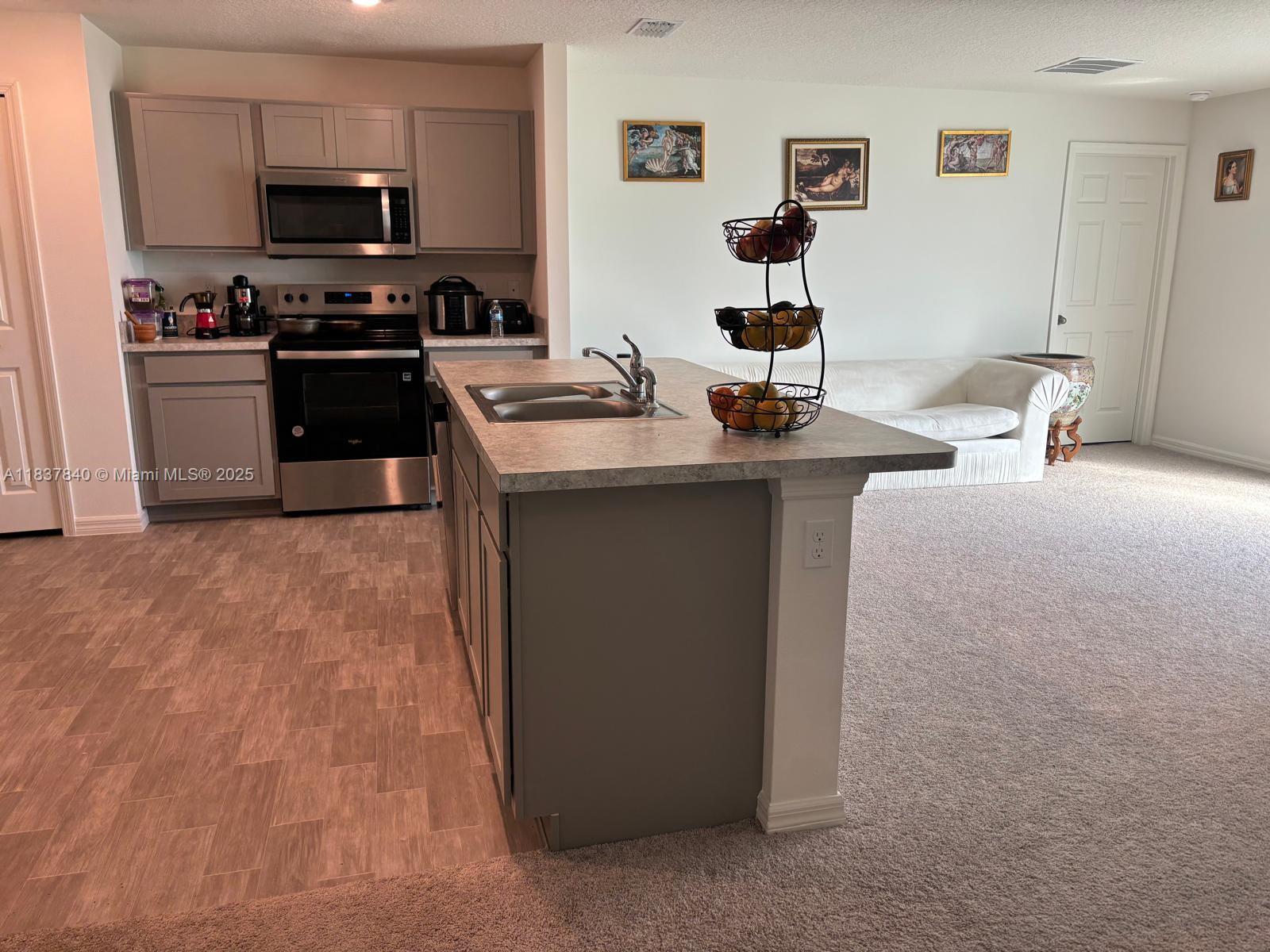 Property photo # 6