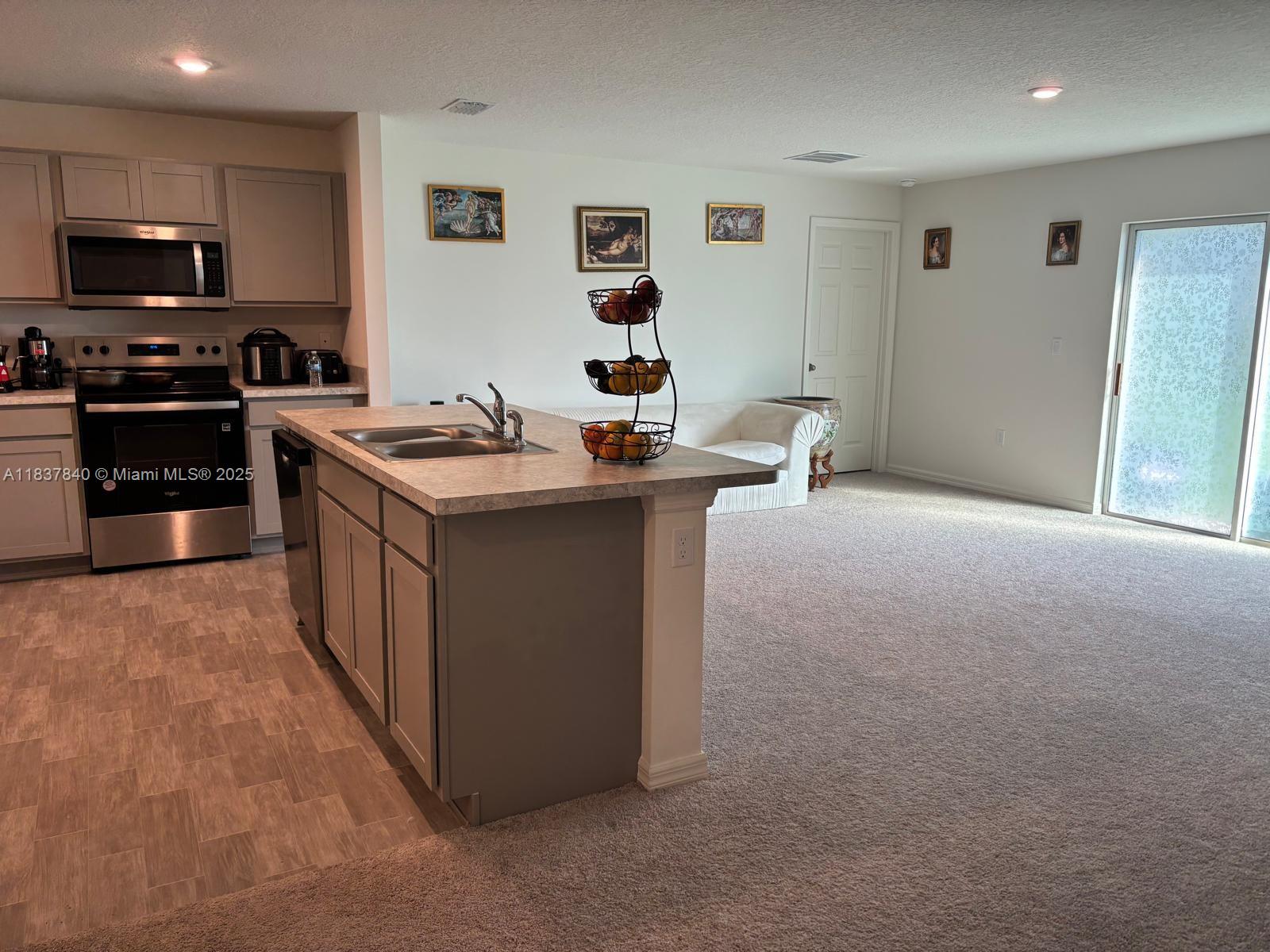 Property photo # 9