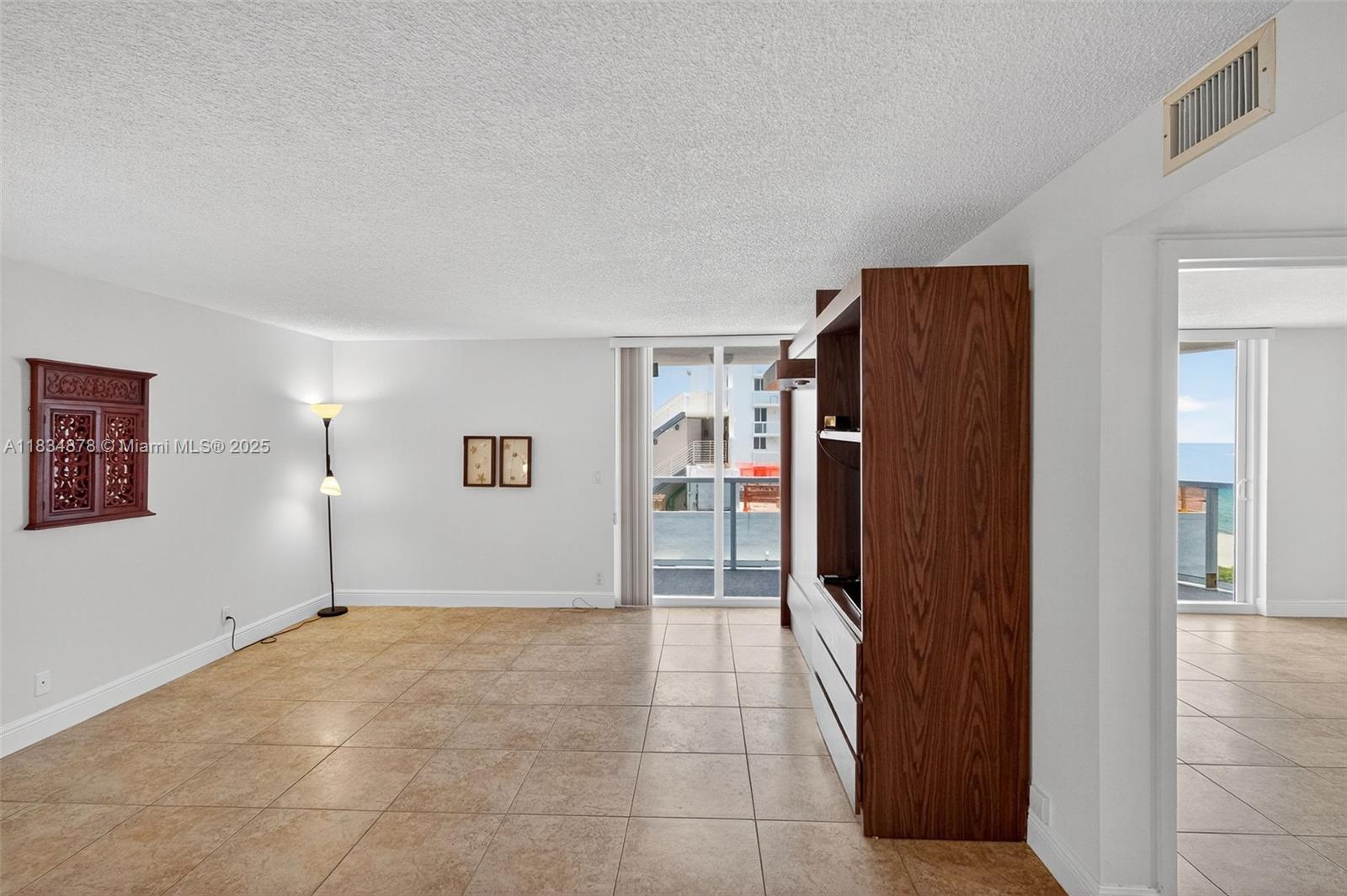 2401 Collins Ave #1212, Miami Beach, Florida image 11