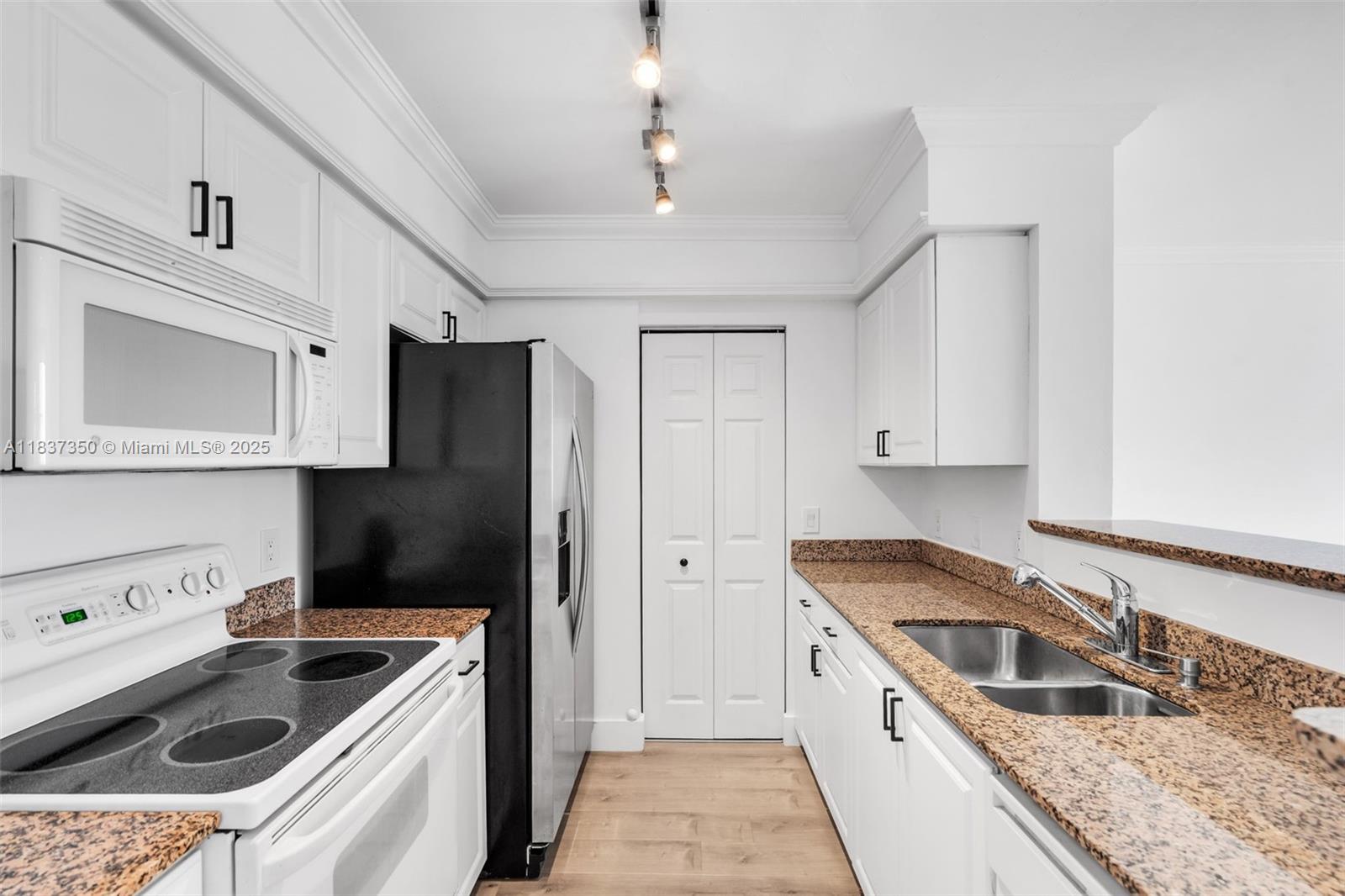 Property photo # 3