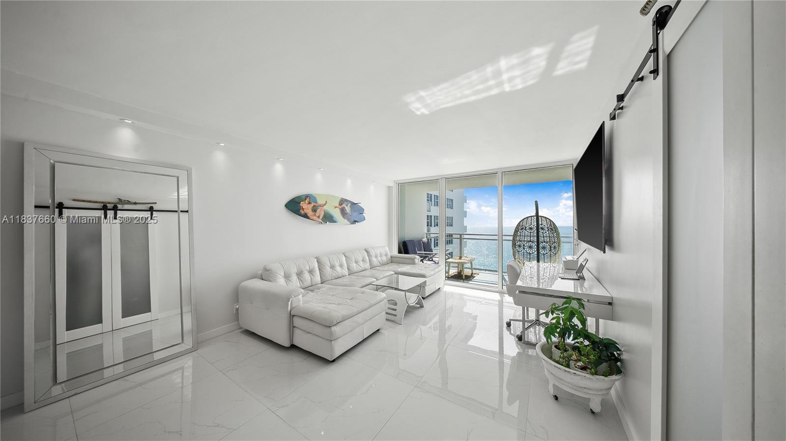 2030 S Ocean Dr 1716
