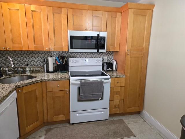 3817 Cocoplum Cir #3585, Coconut Creek, Florida image 7