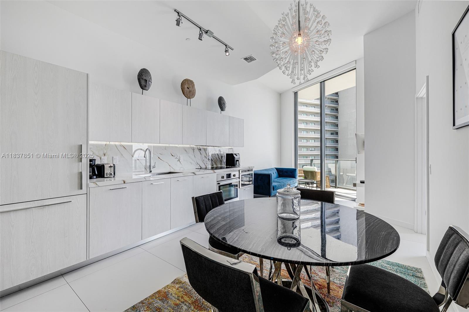 Condo for Sale in Miami, FL