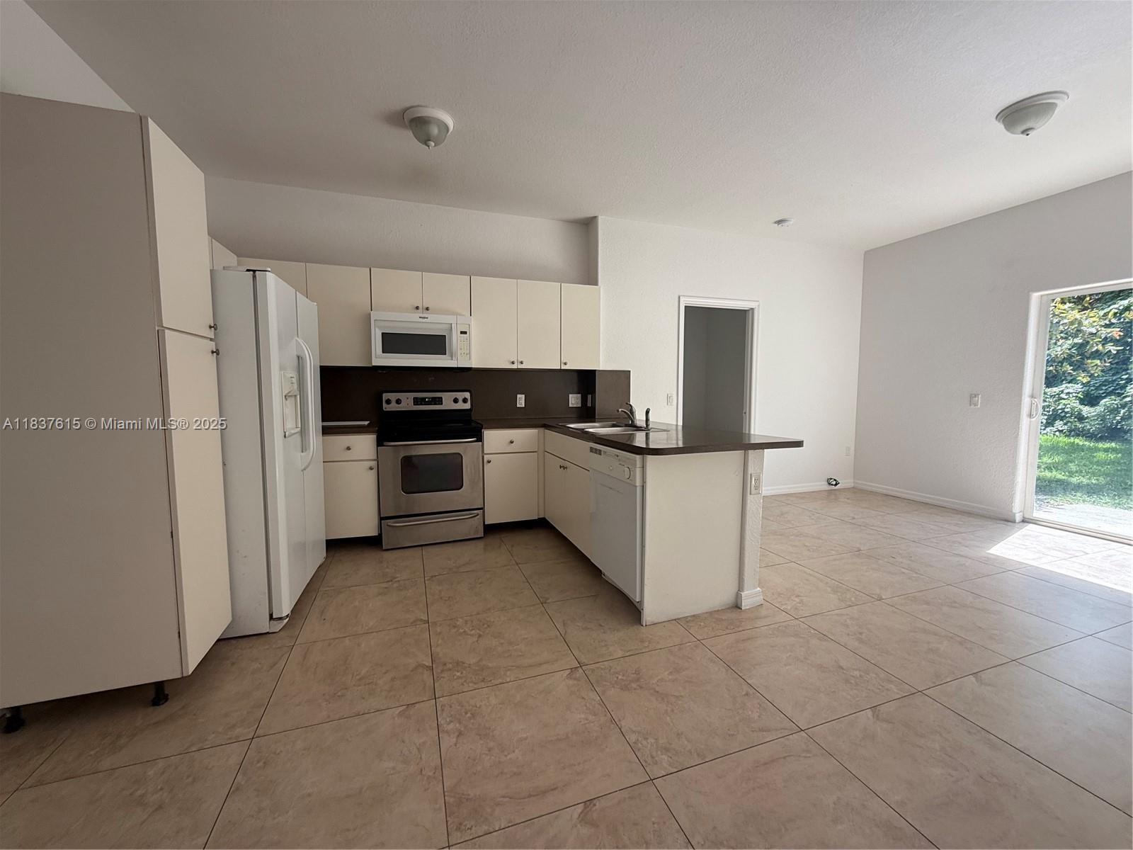 Property photo # 8