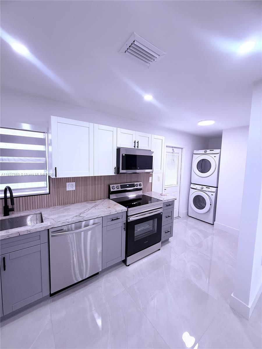 10380 SW 200th St, Cutler Bay, Florida image 24