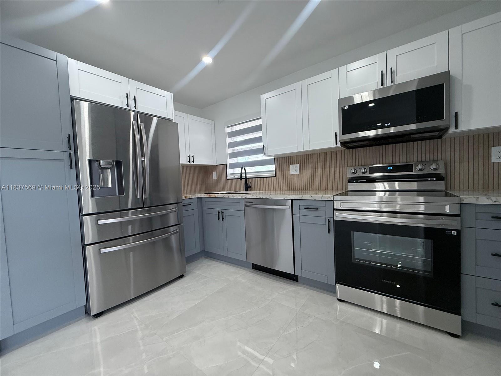 10380 SW 200th St, Cutler Bay, Florida image 29