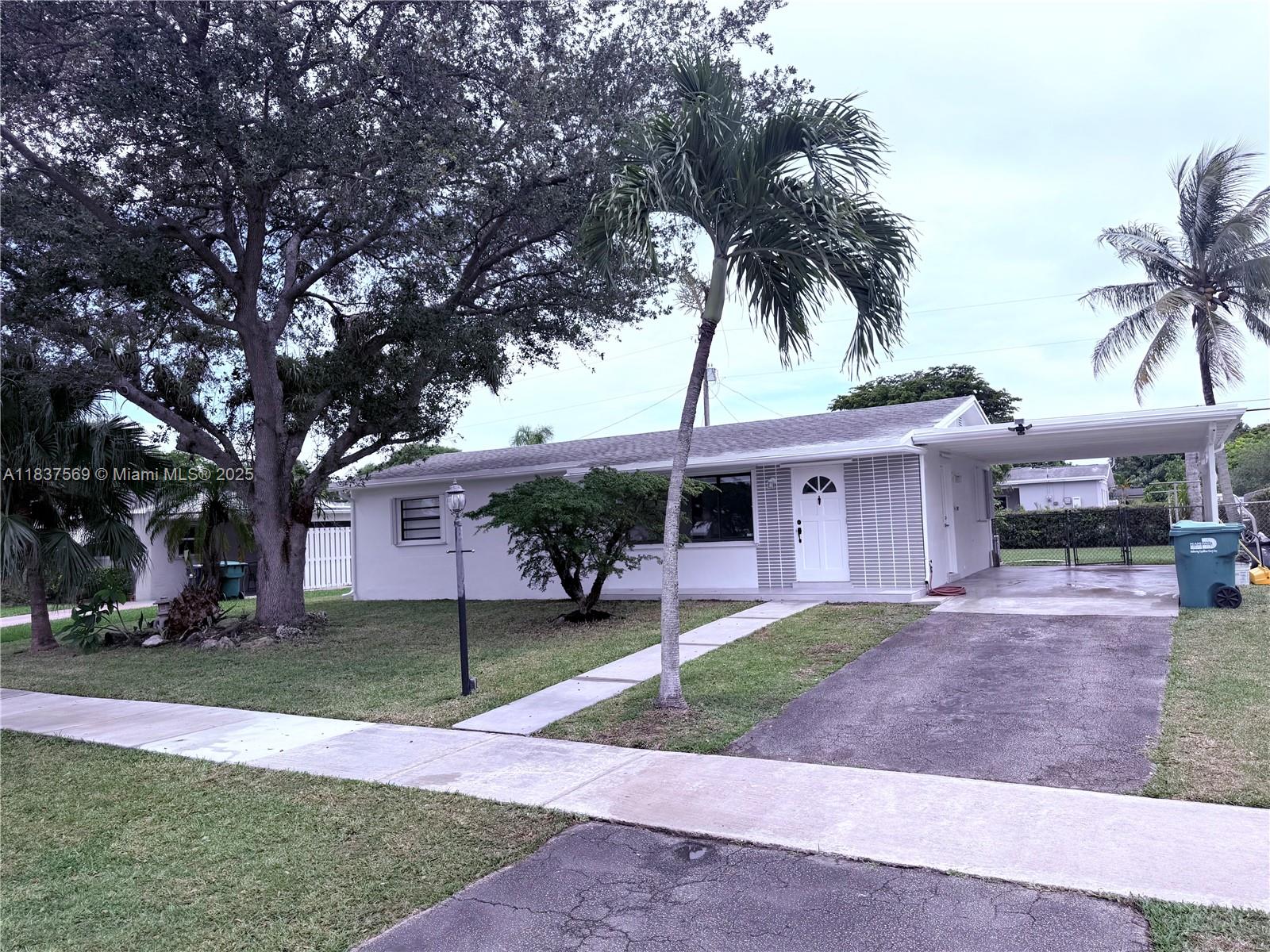 10380 SW 200th St, Cutler Bay, Florida image 3