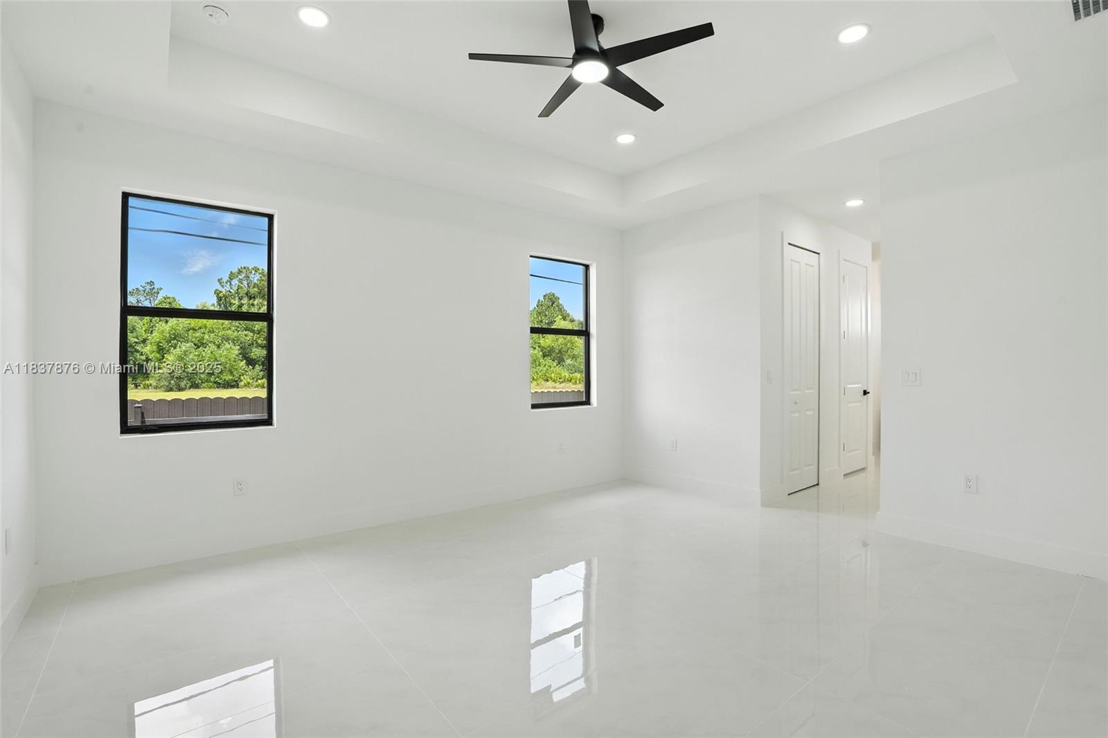 Residential, Cape Coral, Florida image 14