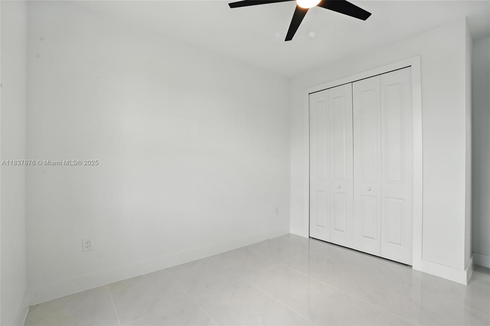 Residential, Cape Coral, Florida image 18