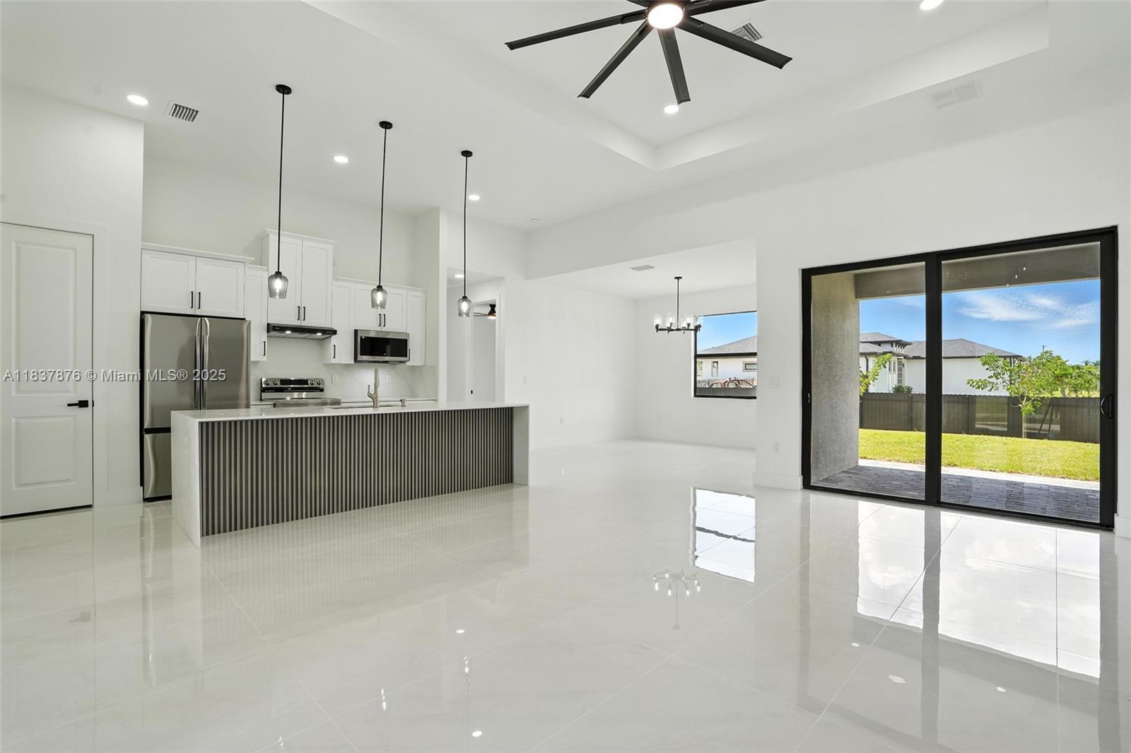 Residential, Cape Coral, Florida image 2