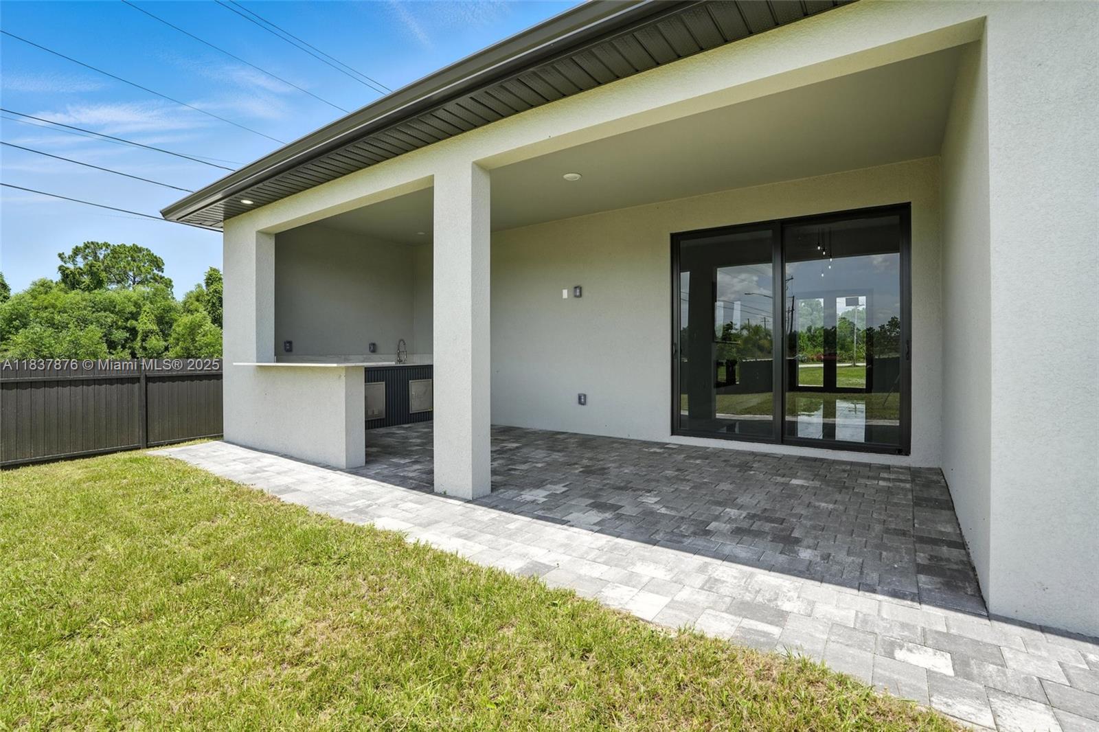 Residential, Cape Coral, Florida image 26