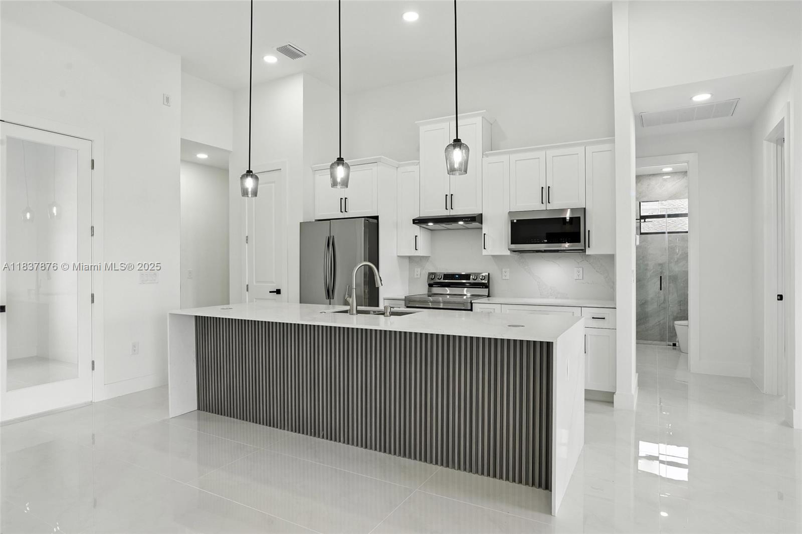 Residential, Cape Coral, Florida image 7