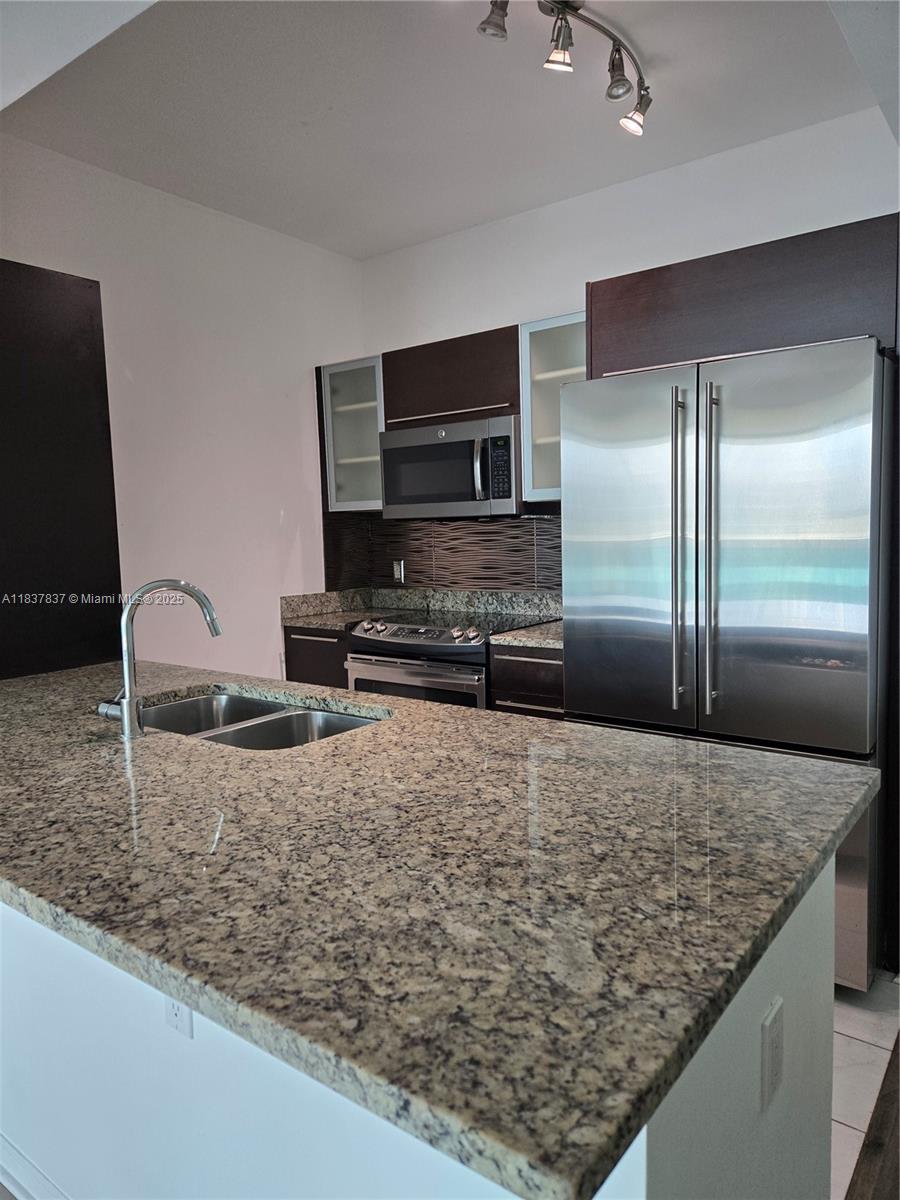 Property photo # 9