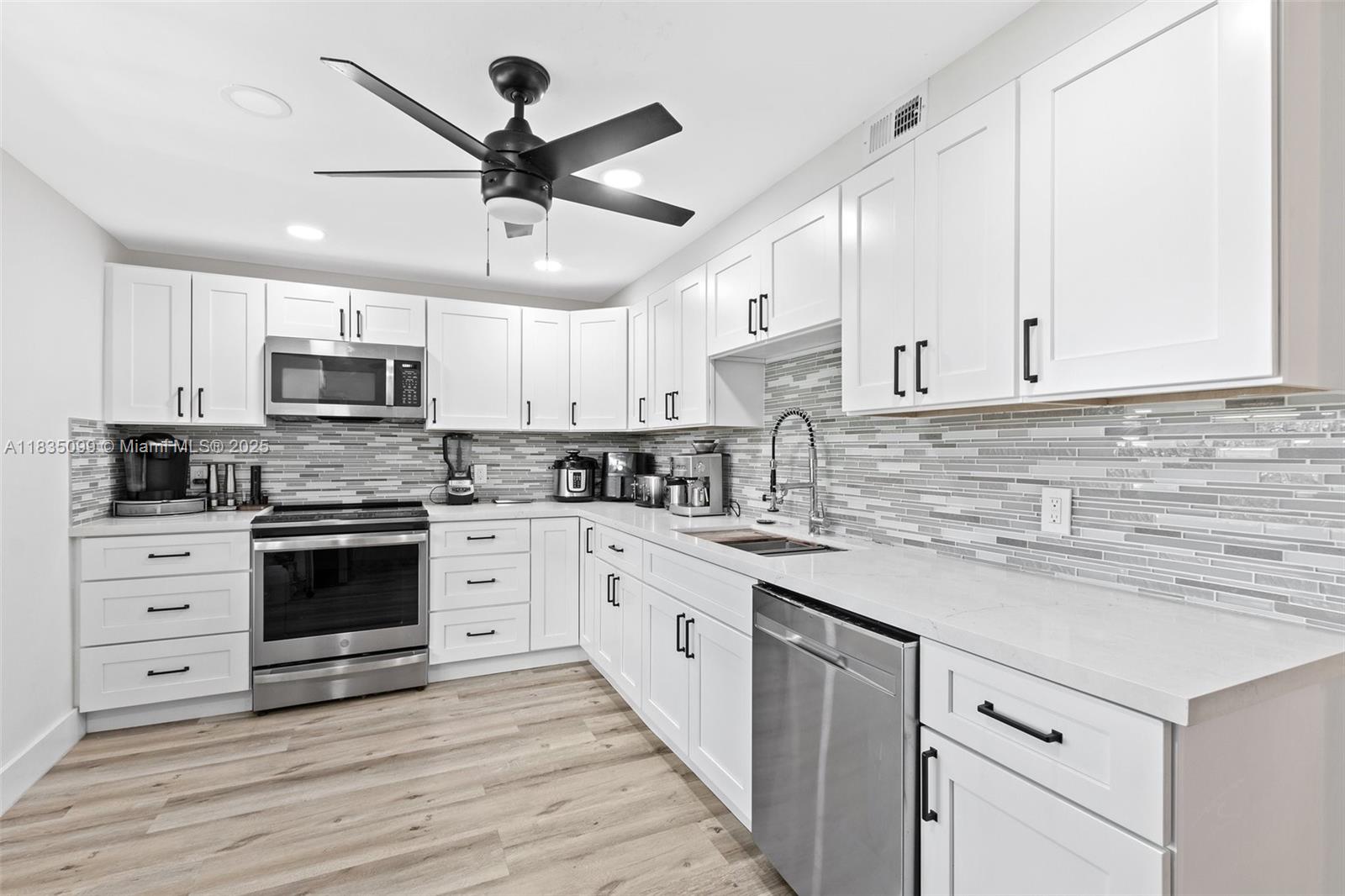 Property photo # 6