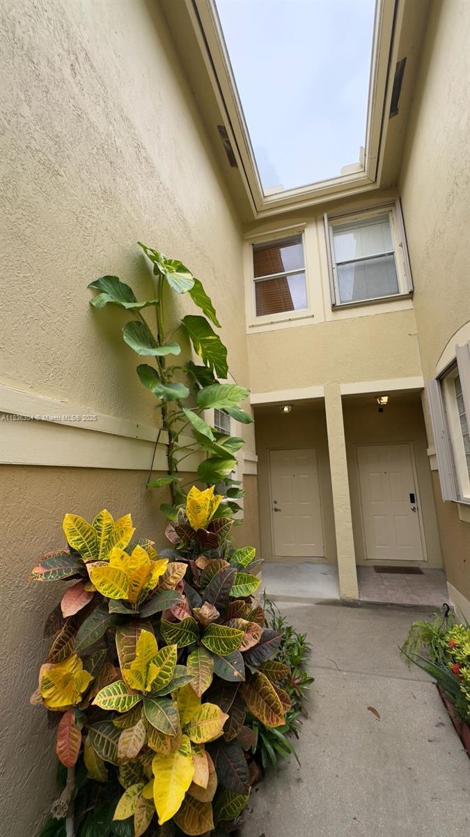 2487 Cordoba Bnd, Weston, Florida image 2