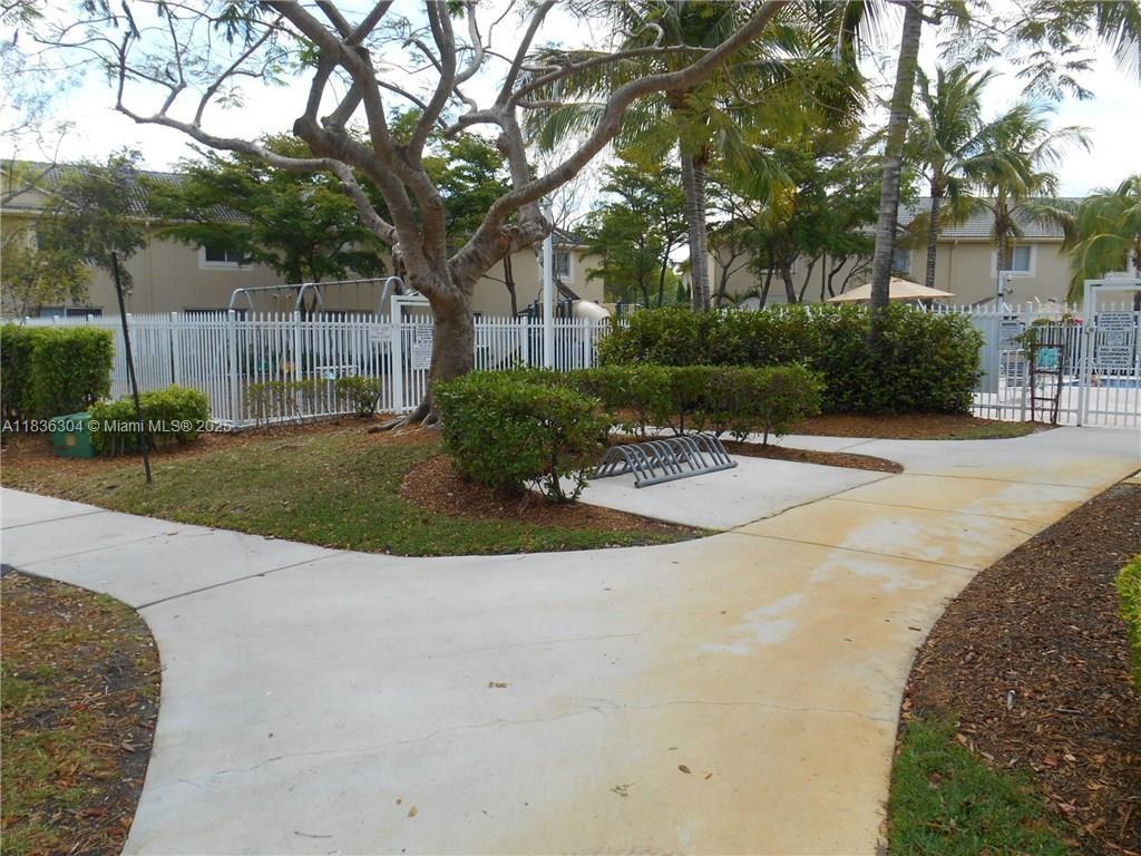 2487 Cordoba Bnd, Weston, Florida image 41