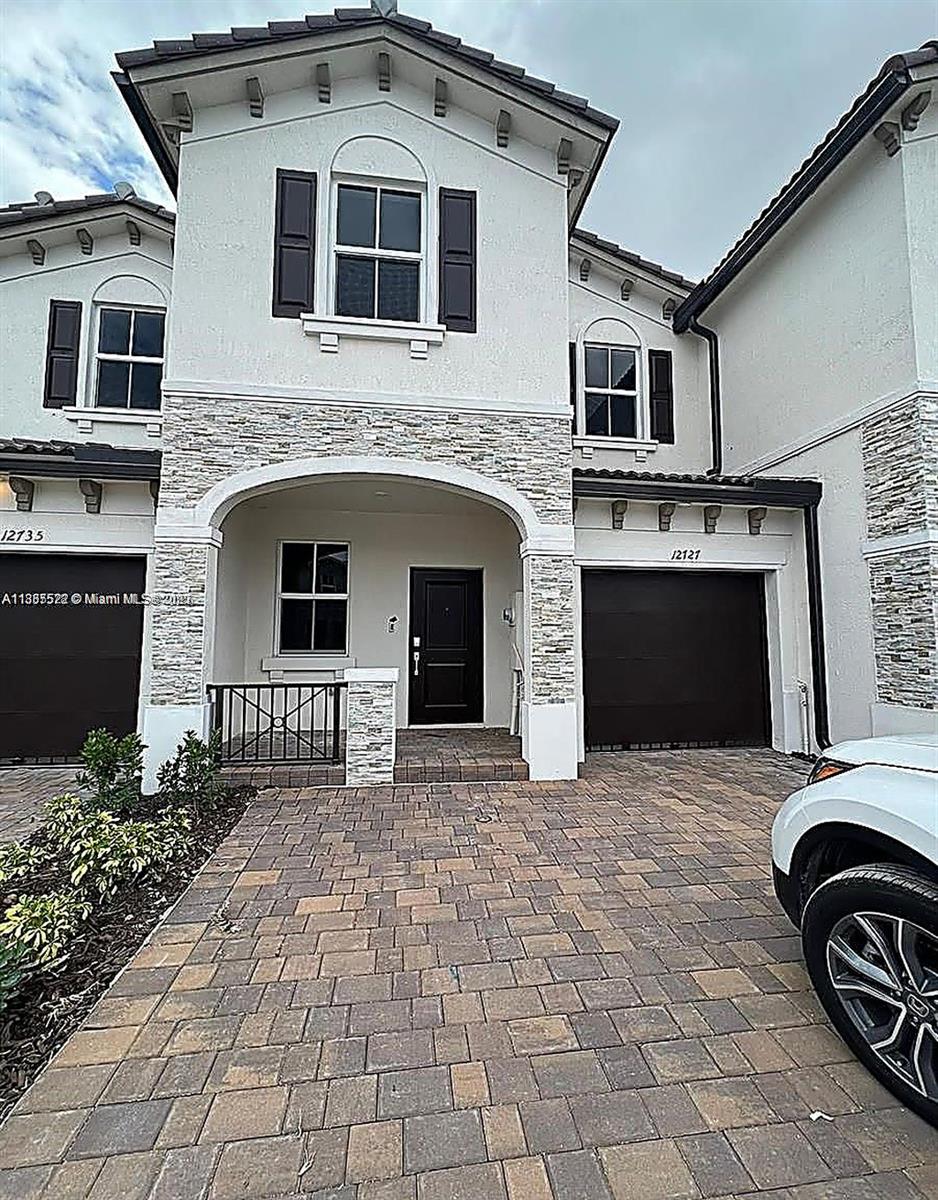 Property photo # 0