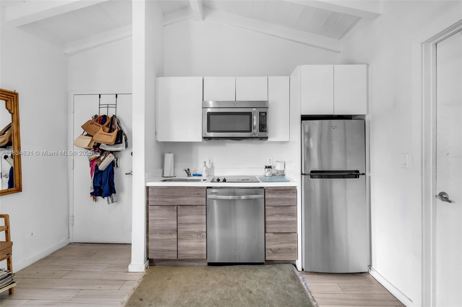 1450 Meridian Ave #202, Miami Beach, Florida image 8
