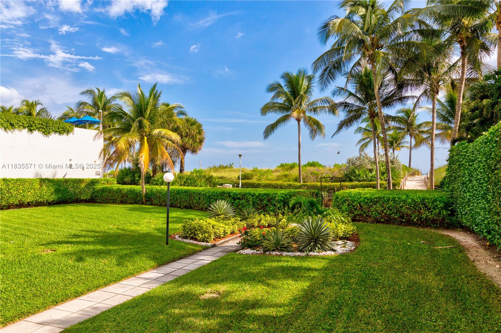 1623 Collins Ave #PH1010, Miami Beach, Florida image 12